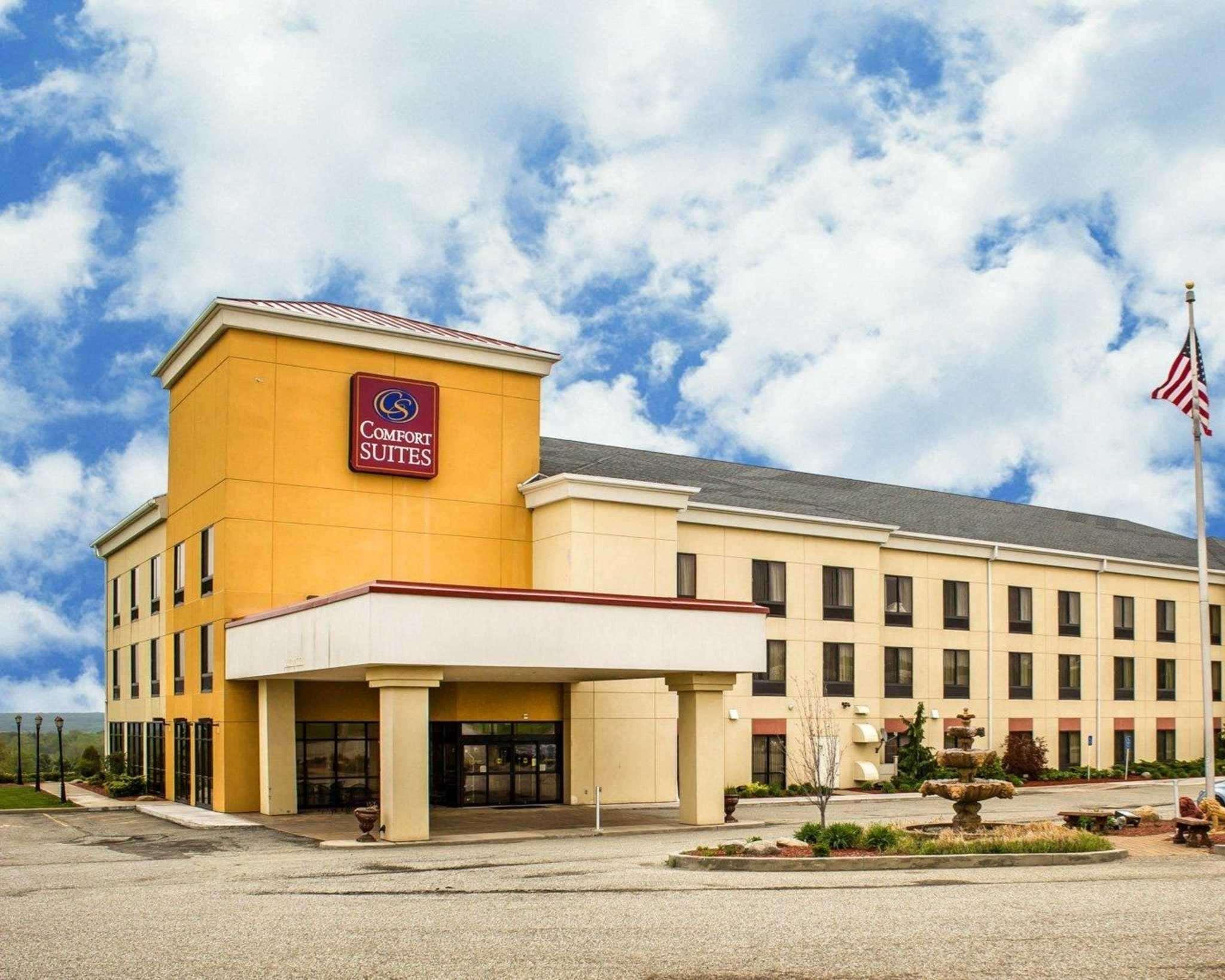 Comfort Suites Edinboro Exterior foto